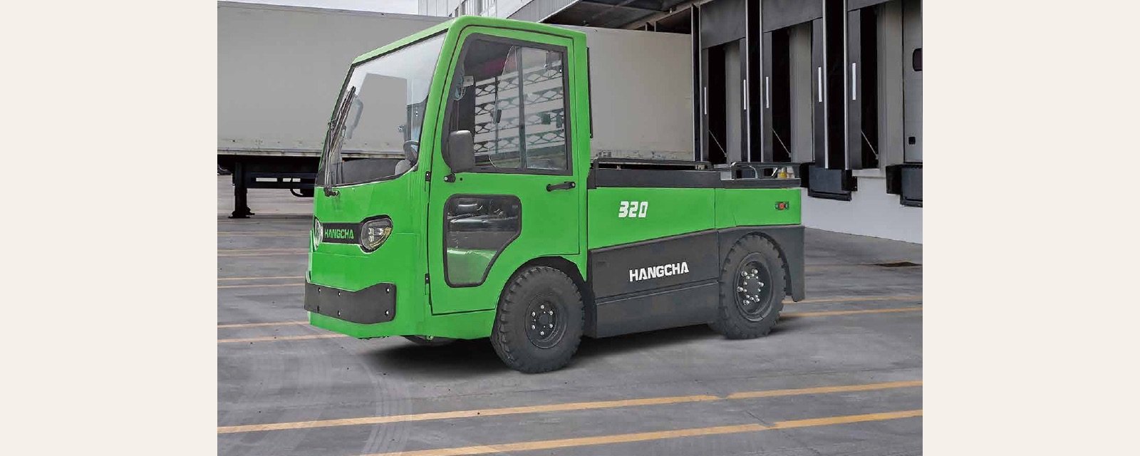 Hangcha Class 6 tow tractor for airport and industrial logistics