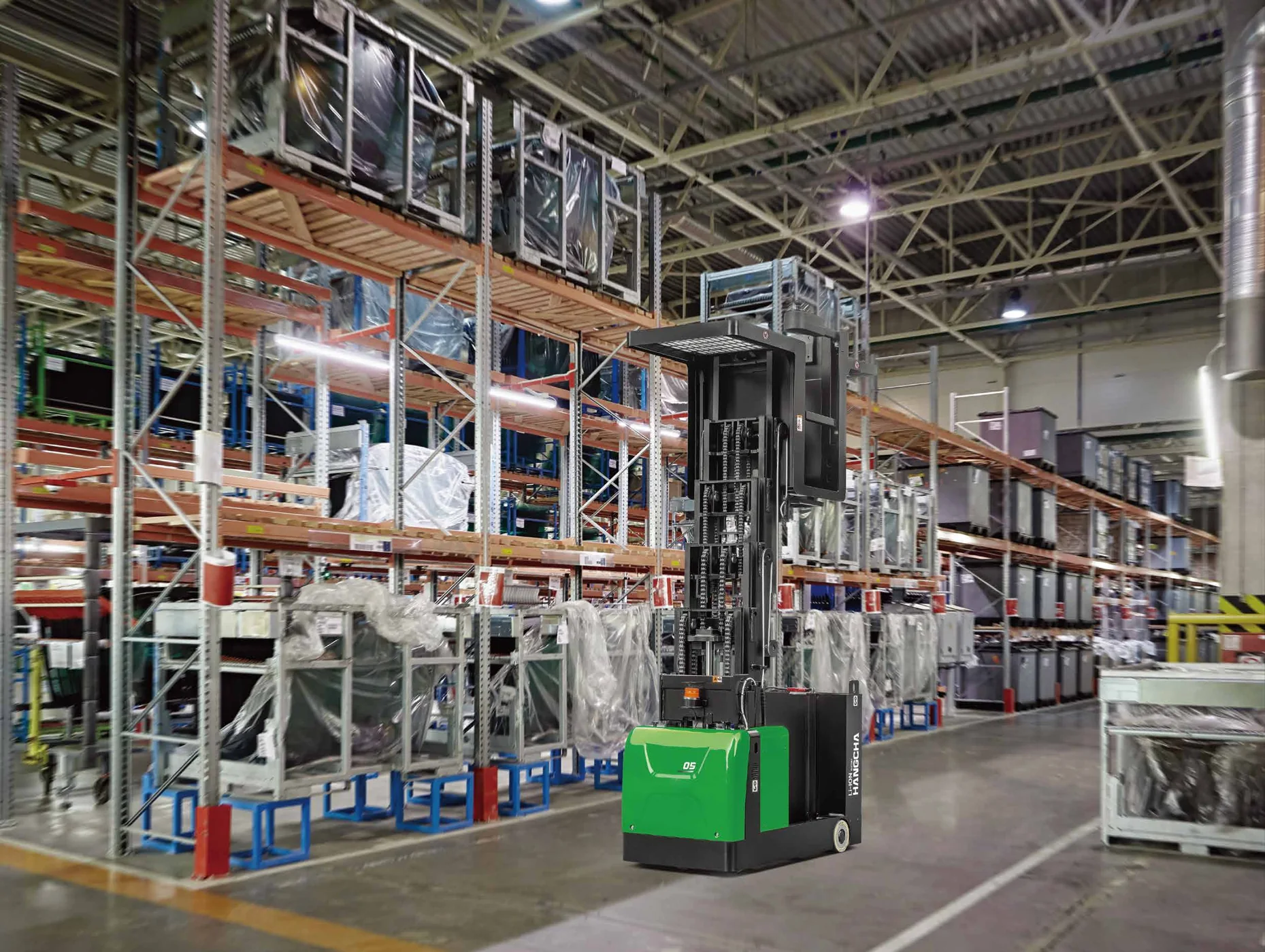 Warehouse equipment in a narrow aisle