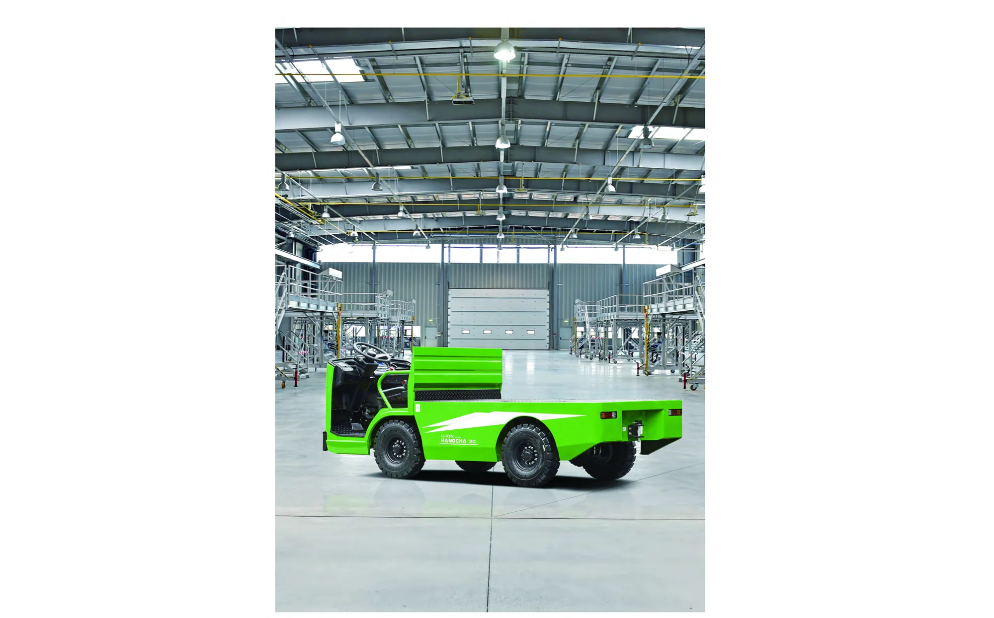 Complete Hangcha X Series lithium-ion burden carrier in an industrial route